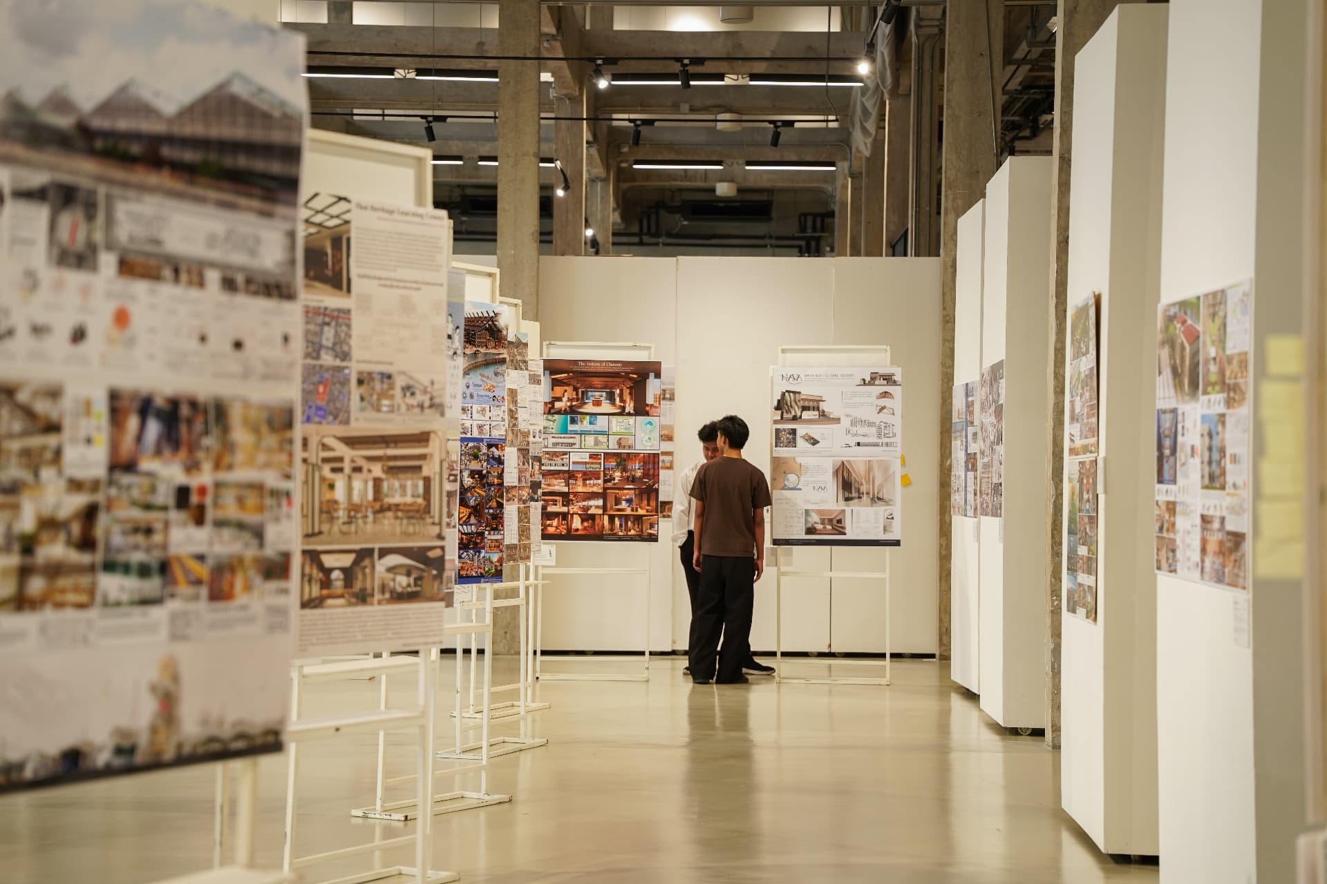 DECK DEC EXHIBITION